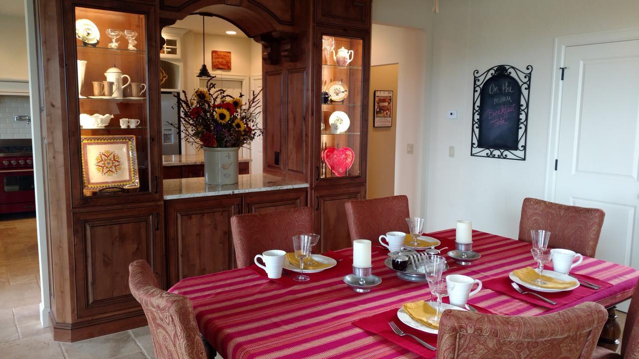 フォレストグローヴ Casale Bed & Breakfast エクステリア 写真